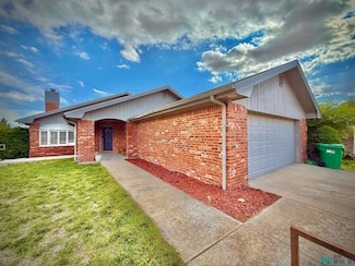 901 W Mesa Verde Dr, Hobbs, NM 88240