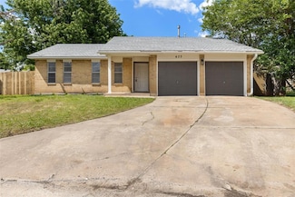 433 Larkspur Ct, Edmond, OK 73003