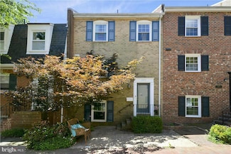 3873 Chain Bridge Rd, Fairfax, VA 22030