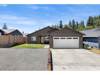 105 Oak St, Winlock, WA 98596