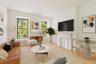 353 W 47th St Unit 3FW, New York, NY 10036