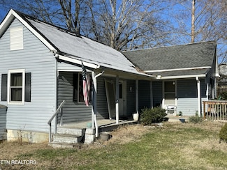 690 Jena Rd, Greenback, TN 37742
