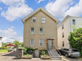 4 Granite St, Waterbury, CT 06706