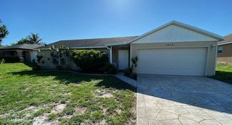 1039 NE 13th Ave, Cape Coral, FL 33909