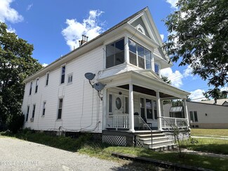 1381 Union St, Schenectady, NY 12308