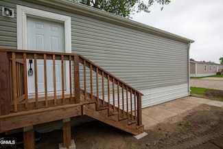 105 W Deer St, Mandan, ND 58554