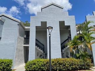 530 SW 113th Way, Pembroke Pines, FL 33025