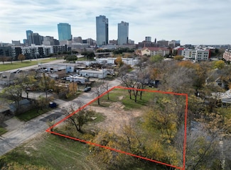 1211 E Bluff St, Fort Worth, TX 76102