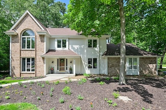 4290 S Coventry Rd, New Berlin, WI 53151