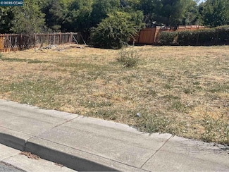 1170 Green Gables Ct, Concord, CA 94518