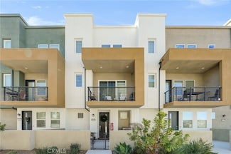 26991 Hummingbird Ln, Valencia, CA 91355