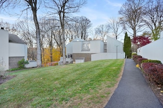 8 Quarry Corner Unit 8, Ridgefield, CT 06877
