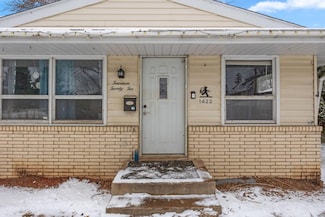 1422 5th St S, Stillwater, MN 55082