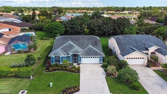 686 Lambton Ln, Naples, FL 34104