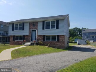 2306 Lodge Farm Rd, Sparrows Point, MD 21219