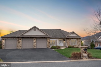 1333 Joanna Dr, Bellefonte, PA 16823
