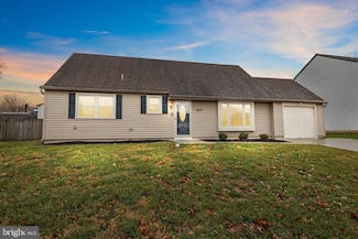 604 Iva Ln, Fairless Hills, PA 19030