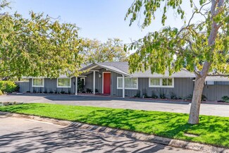 11550 Old Ranch Rd, Los Altos, CA 94024