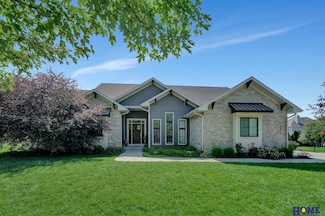 6521 S 21st St, Lincoln, NE 68512