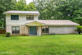 128 Sheila Dr, Picayune, MS 39466