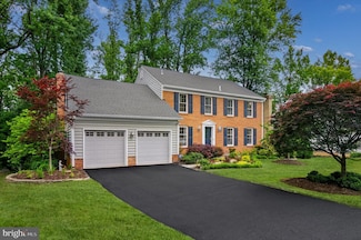 9026 Parliament Dr, Burke, VA 22015