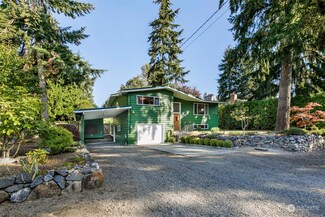 5834 NE 197th St, Kenmore, WA 98028