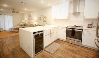 104 Cove E, Horseshoe Bay, TX 78657
