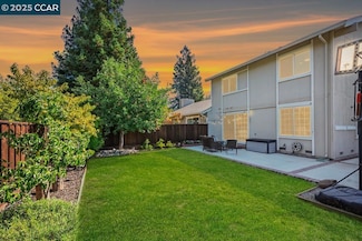 33 Leeds Ct E, Danville, CA 94526