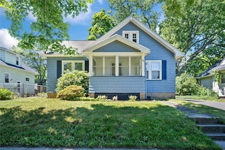 96 Conrad Dr, Rochester, NY 14616