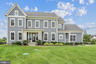 220 Barberry Ln, Laytonsville, MD 20882