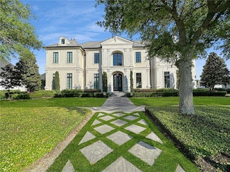 12 Royal Palm Blvd, Kenner, LA 70065
