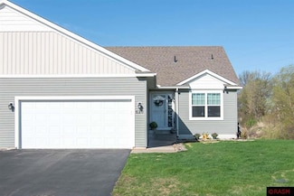 620 620 Tomahawk Ct, Madison Lake, MN 56063