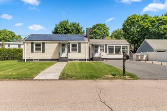 8 Woodlawn Dr, Millis, MA 02054