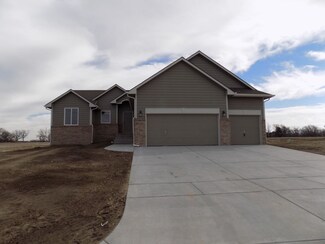2953 E Fairchild Ct, Park City, KS 67219