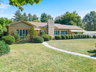 489 Dennison Dr, Southbridge, MA 01550
