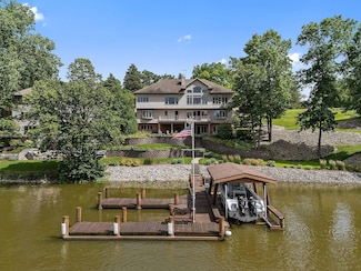 94 Hidden Acres Ct, Appleton, WI 54915