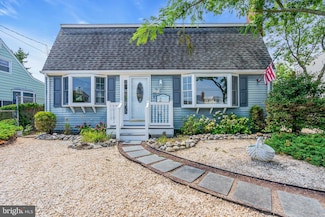 358 W 6th St, Ship Bottom, NJ 08008