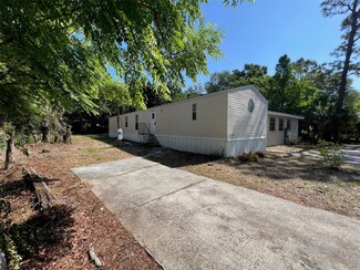 10433 Hudson Ave, Hudson, FL 34669