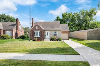 120 34th St NE, Canton, OH 44714