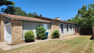 809 Lloyd Ln Unit B, Elgin, TX 78621