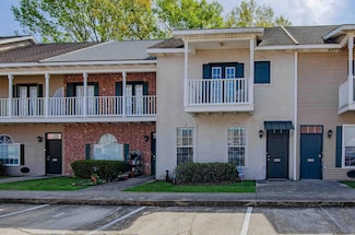 5385 Arlington Ct, Baton Rouge, LA 70820