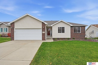 8219 S 17th St, Lincoln, NE 68512