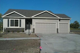 6522 NE 9th Ct, Des Moines, IA 50313