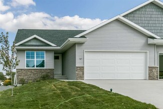 171 Hilltop Dr, West Branch, IA 52358