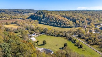 260 W Fork Rd, Mount Pleasant, TN 38474