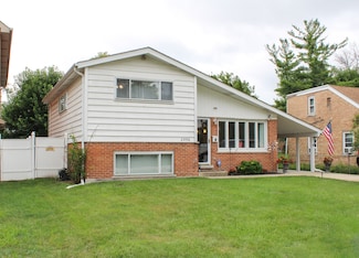 2950 Haber Ave, Melrose Park, IL 60164
