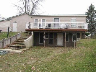 4290 E 625 S, Wolcottville, IN 46795