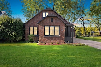 302 River Heights, Shawano, WI 54166