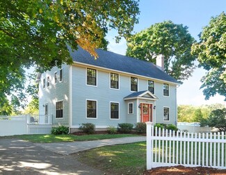 718 Bedford St, Concord, MA 01742