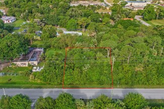 39 N North St, Fort Pierce, FL 34947